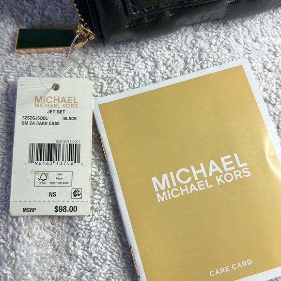Micheal kors card case - Picture 6 of 6